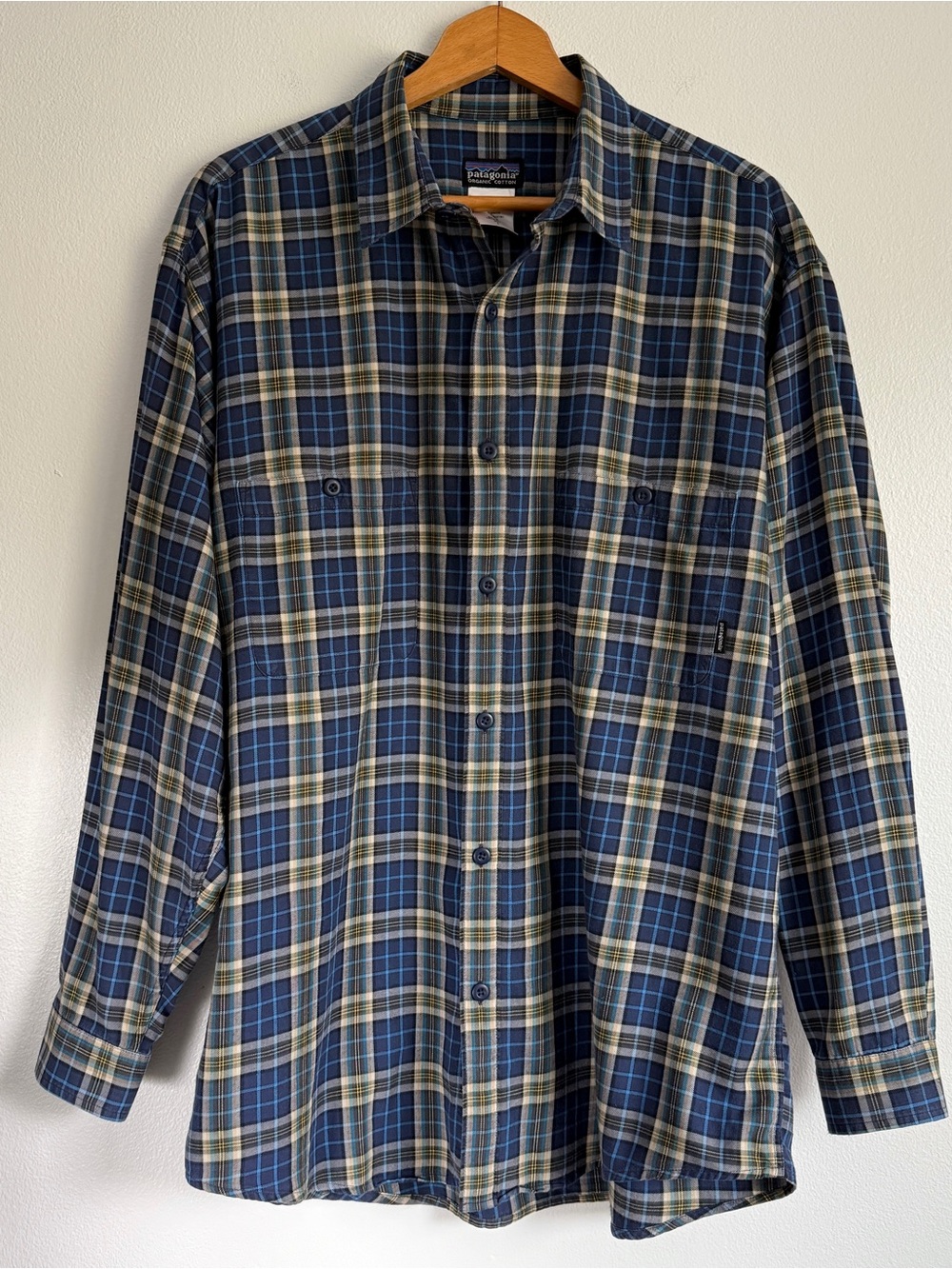 Patagonia Shirt Mens Sz L Blue Plaid Long Sleeved Pima Cotton Outdoor